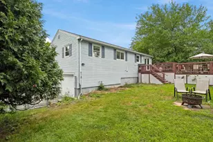 22 Woodbury St, Salem, NH 03079 - Photo 20