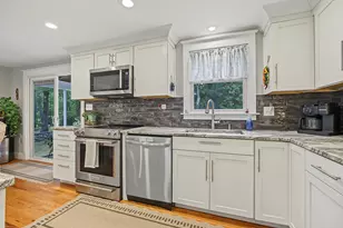 16 Sunset Dr, Atkinson, NH 03811 - Photo 2