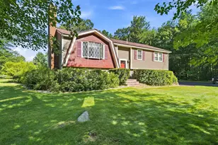 18 Westside Dr, Atkinson, NH 03811 - Photo 2