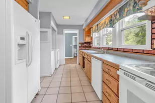 162 Main St, Plaistow, NH 03865 - Photo 16