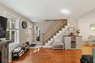 233 Oakridge Rd, Plaistow, NH 03865 - Photo 4