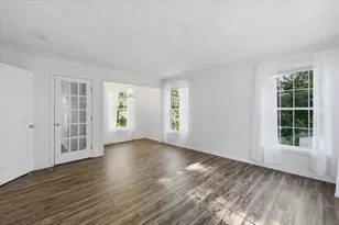 770 Mammoth Rd, Pelham, NH 03076 - Photo 14