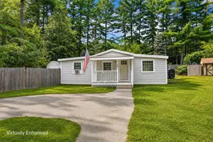 42 Sarette Rd, Goffstown, NH 03045 - Photo 1