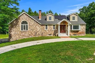 224 New Boston Rd, Goffstown, NH 03045 - Photo 1