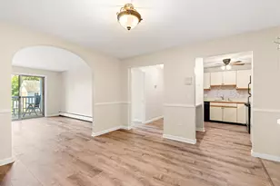 2 Timberwood Dr, Goffstown, NH 03045 - Photo 4