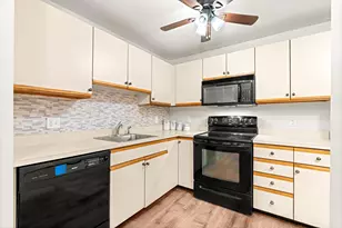 2 Timberwood Dr, Goffstown, NH 03045 - Photo 8