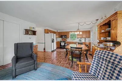 8 Sullivan Avenue, Salem, NH 03079 - Photo 6