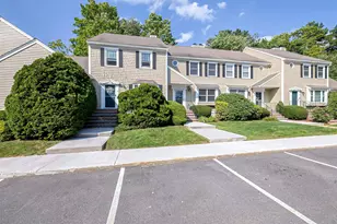 8 Stillwater Dr, Nashua, NH 03062 - Photo 2