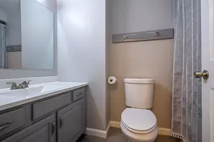 8 Stillwater Dr, Nashua, NH 03062 - Photo 20