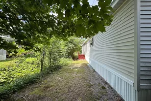 86 Sargent Station Rd, Weare, NH 03281 - Photo 4