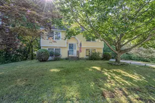 7 Woods Dr, Newmarket, NH 03857 - Photo 1