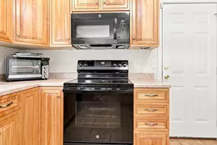 33 Daria Dr, Rindge, NH 03461 - Photo 8