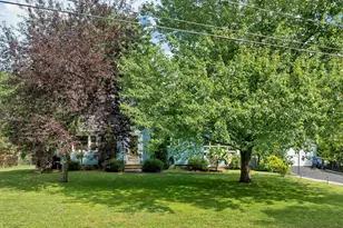 1029 Shirley Ave, Goffstown, NH 03045 - Photo 4