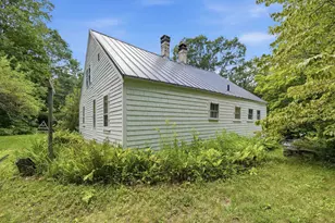 692 Belknap Mountain Rd, Gilford, NH 03249 - Photo 4