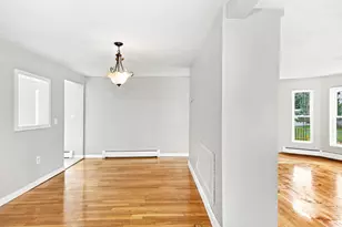 18 Summer St, Nashua, NH 03064 - Photo 14