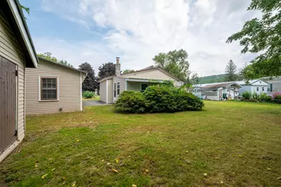 13 Fairbanks Road, Newport, NH 03773 - Photo 6