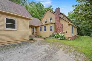 52 Chase St, Sunapee, NH 03782 - Photo 2