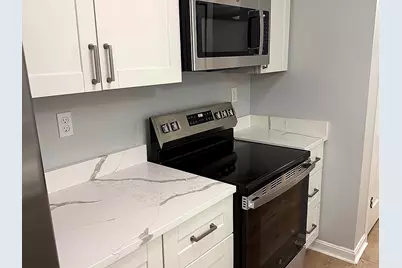 2 Mayfair Lane #101, Nashua, NH 03063 - Photo 8