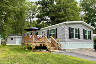 14 Flamingo Dr, Concord, NH 03033 - Photo 1
