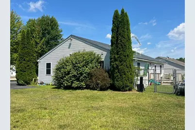 41 Commerce Way, Barrington, NH 03825 - Photo 12