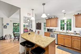 4 Sunningdale Dr, Somersworth, NH 03878 - Photo 2