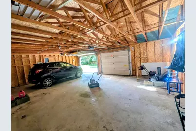 33 Chestnut Street, Claremont, NH 03743 - Photo 30