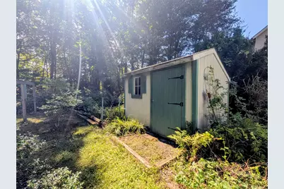 33 Chestnut Street, Claremont, NH 03743 - Photo 4