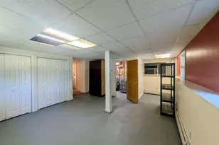 33 Chestnut St, Claremont, NH 03743 - Photo 22