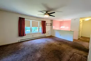 33 Chestnut St, Claremont, NH 03743 - Photo 8
