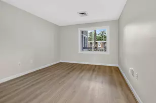 110 Coliseum Ave, Nashua, NH 03063 - Photo 18