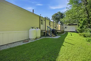 18 Parker Ave, Raymond, NH 03077 - Photo 4