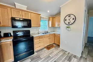 21 Union St, Gorham, NH 03581 - Photo 4