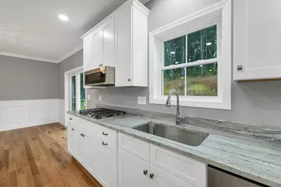 8 Shelburne Lane, Concord, NH 03301 - Photo 10