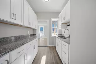 551 Montgomery St, Manchester, NH 03102 - Photo 16