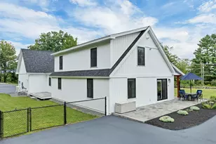 329 Mountain View Rd, Whitefield, NH 03598 - Photo 18