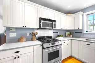 7 Fox Run Rd, Amherst, NH 03031 - Photo 10