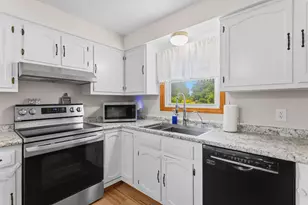 169 Weston Rd, Manchester, NH 03103 - Photo 18