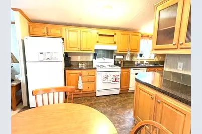 2 Parker Avenue, Raymond, NH 03077 - Photo 4