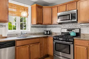 29 Locksley Ln, Raymond, NH 03077 - Photo 10