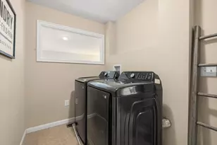 29 Locksley Ln, Raymond, NH 03077 - Photo 20