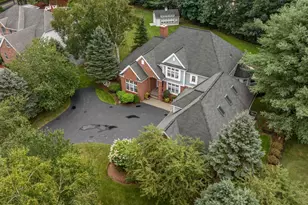 4 Crestwood Ln, Nashua, NH 03062 - Photo 4