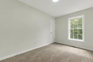 166 Sandown Rd, Fremont, NH 03044 - Photo 30