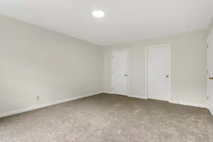 166 Sandown Rd, Fremont, NH 03044 - Photo 18