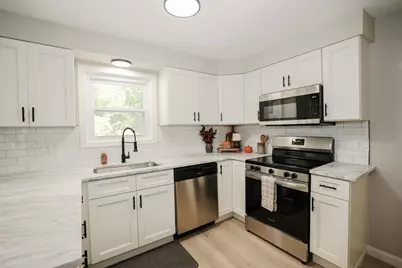 33 Baboosic Lake Road, Amherst, NH 03031 - Photo 4