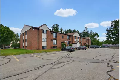 12 English Village Road #203, Manchester, NH 03102 - Photo 4