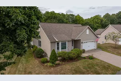 7 Country Lane, East Kingston, NH 03827 - Photo 2