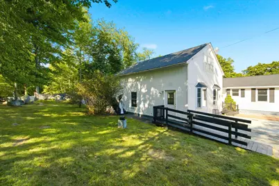 150 Wallace Road, Bedford, NH 03110 - Photo 4