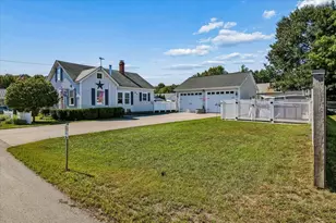 6 Fairview St, Goffstown, NH 03102 - Photo 4