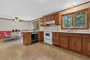 535 Prospect St, Franklin, NH 03235 - Photo 6