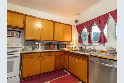 64 Fox Circle, Keene, NH 03431 - Photo 12